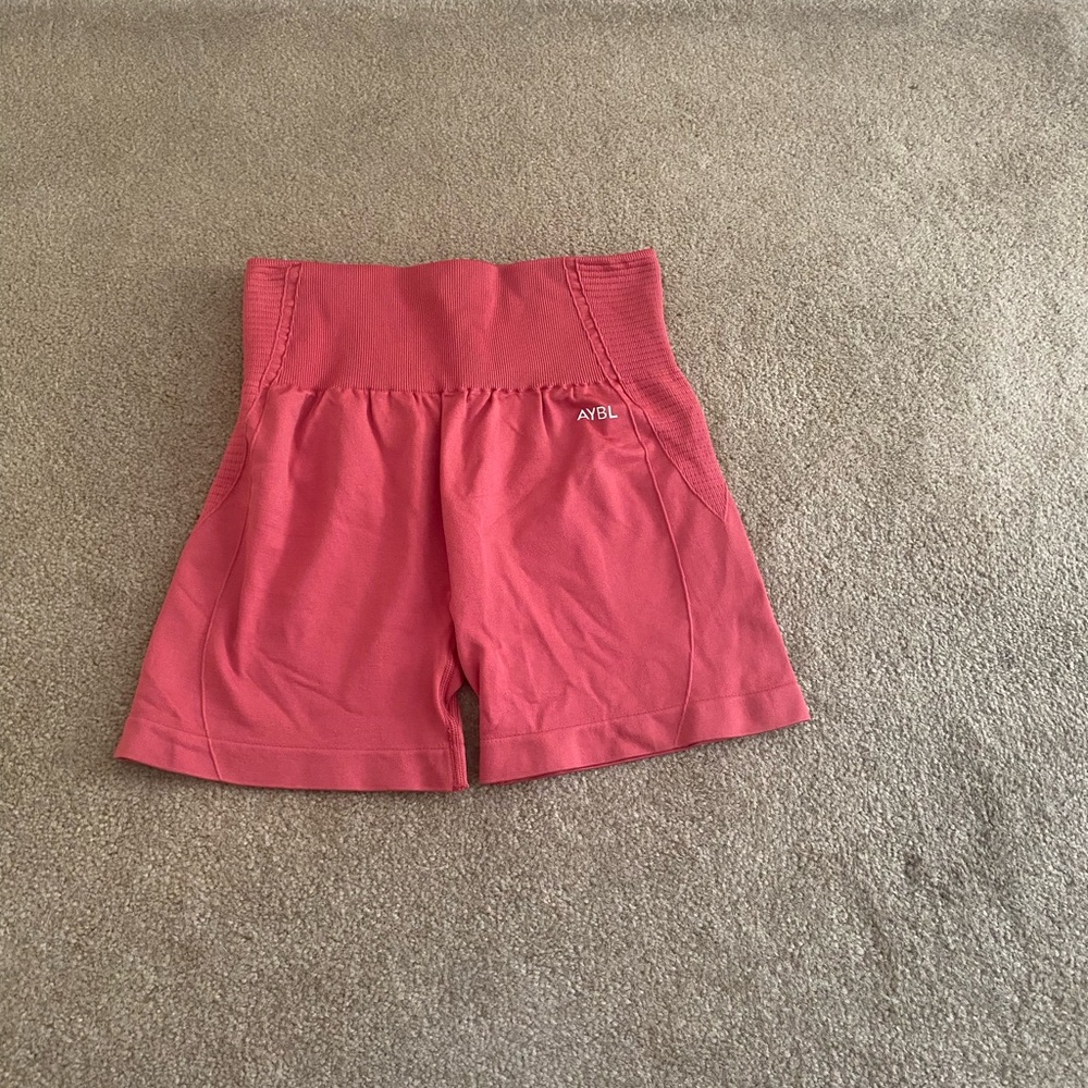 AYBL BALANCE V2 SEAMLESS SHORTS
Dusty Rose
Medium